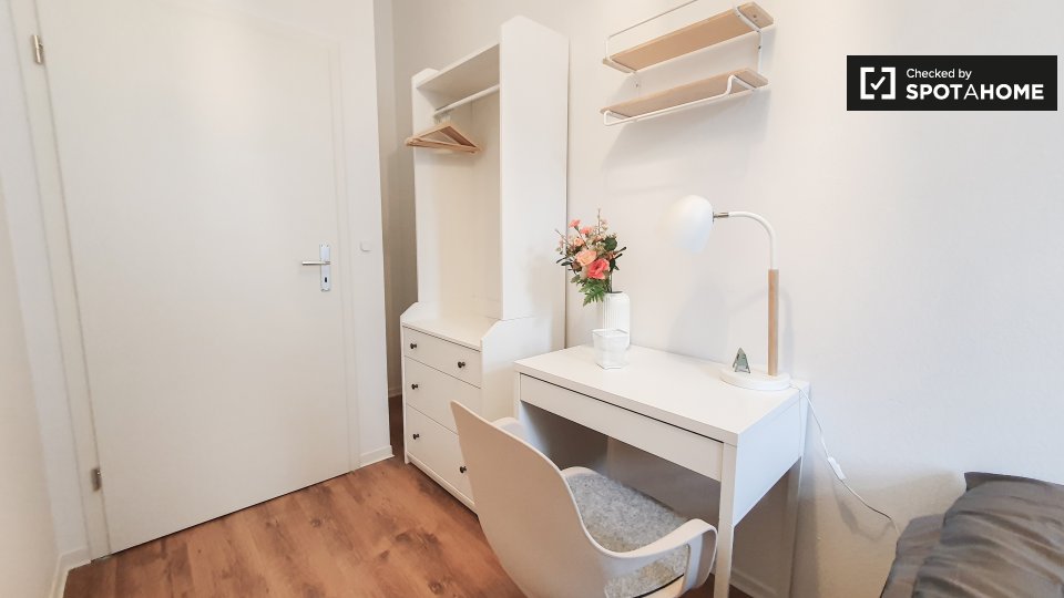 Room, Köpenicker Str.A, Berlin