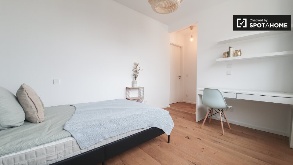 Room, Nazarethkirchstraße, Berlin