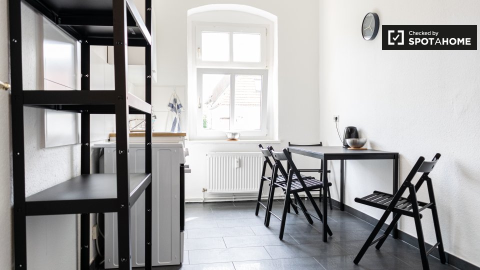 Room, Plönzeile, Berlin