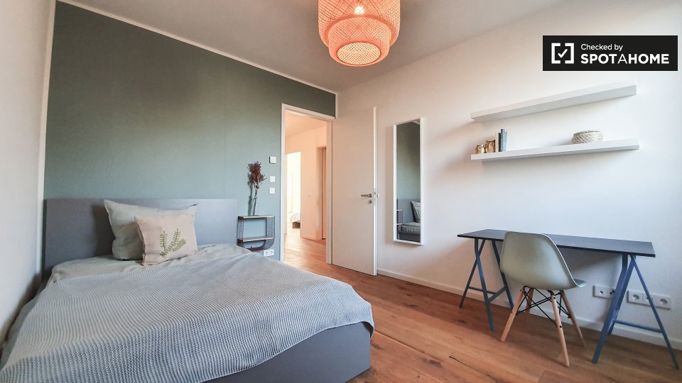 Room, Nazarethkirchstraße, Berlin