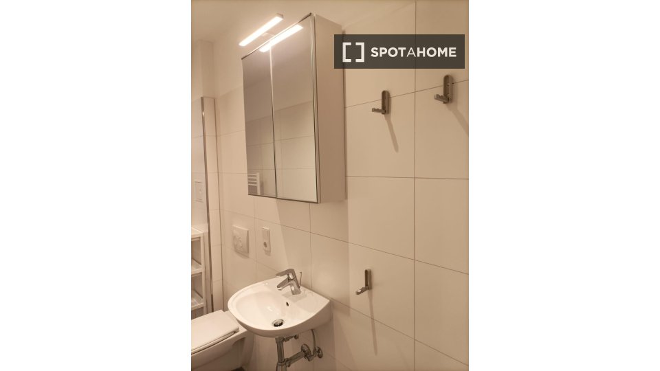 Apartment, Sonnenallee, Berlin
