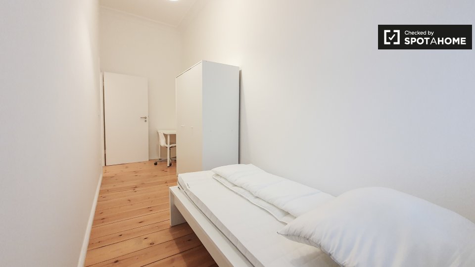 Room, Kottbusser Damm-30, Berlin