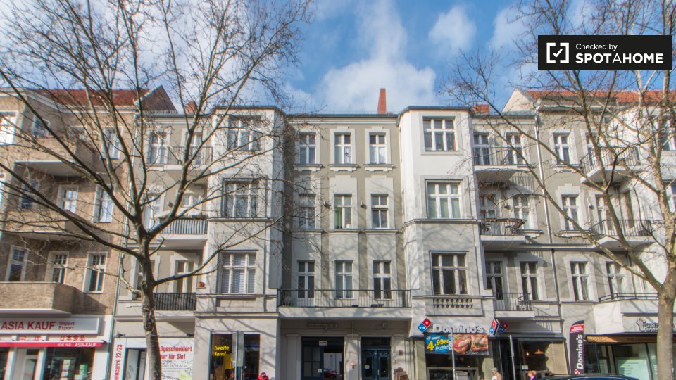 Room, Rheinstraße, Berlin