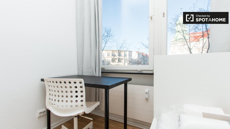 Room, Bismarckstraße, Berlin