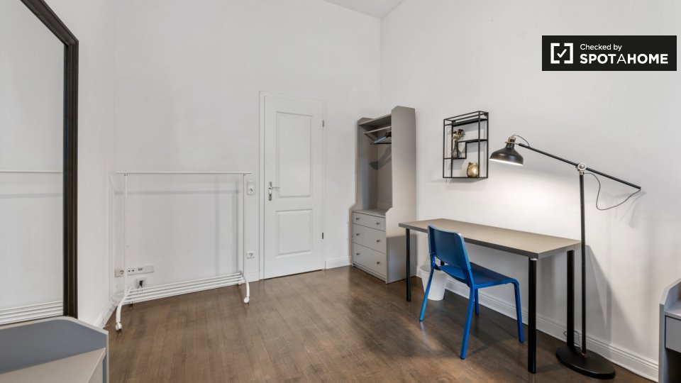 Room, Uhlandstraße, Berlin