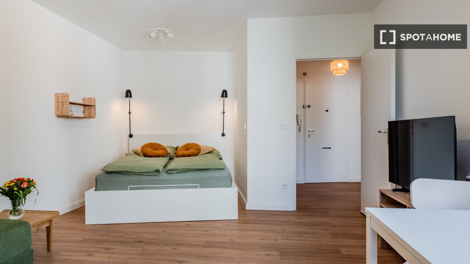 Apartment, Albrechtstraße, Berlin