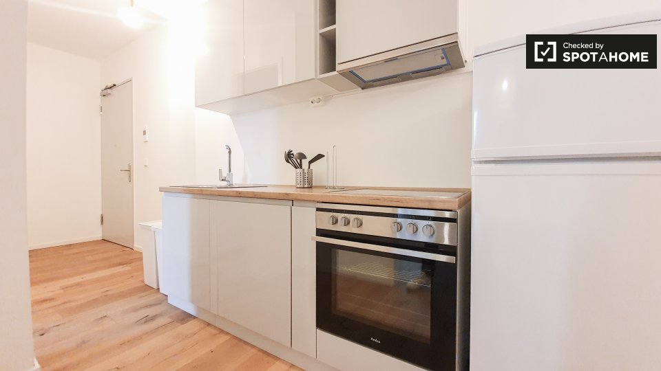 Room, Nazarethkirchstraße, Berlin