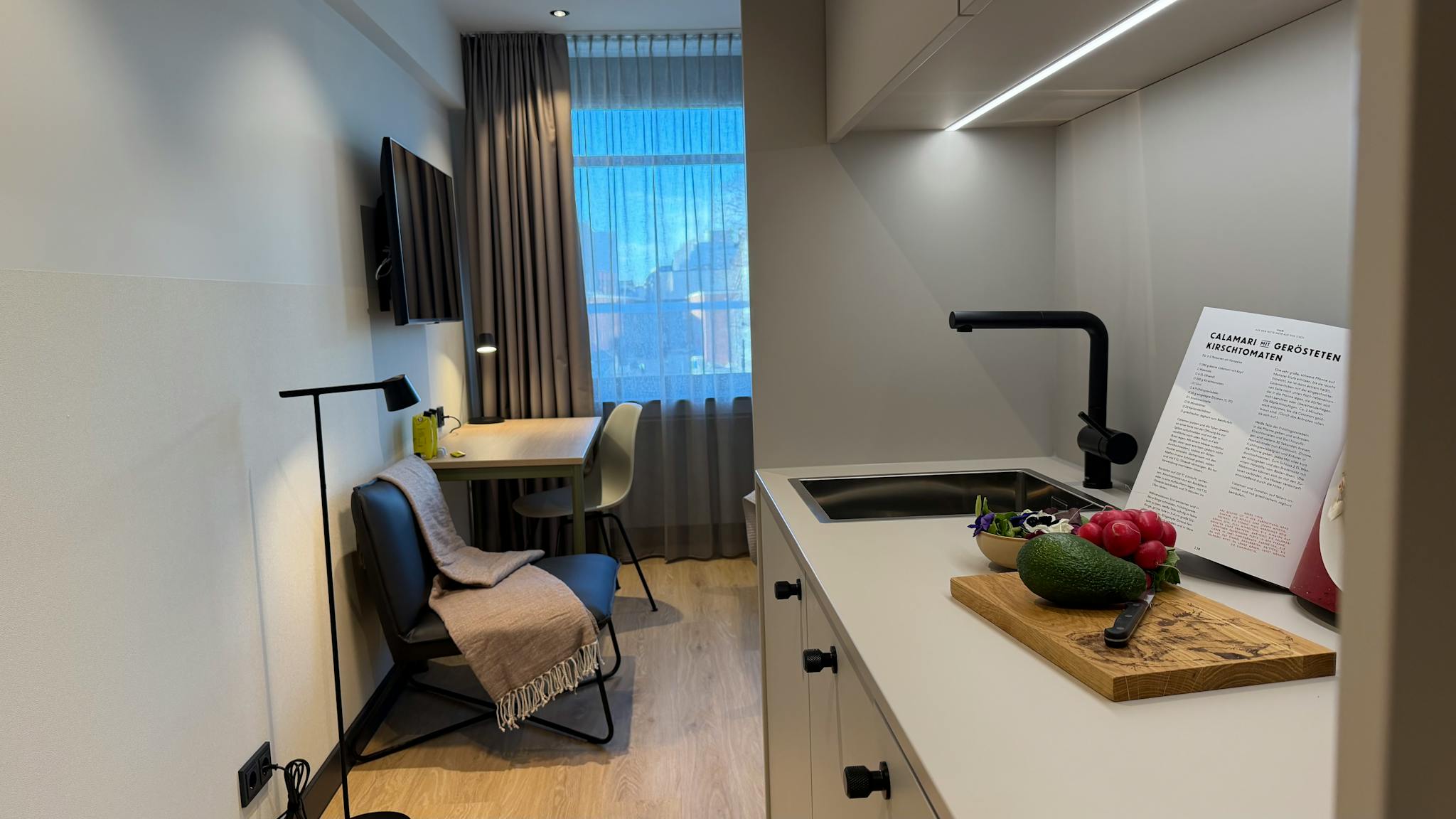 Apartment, Offenbachplatz, Cologne