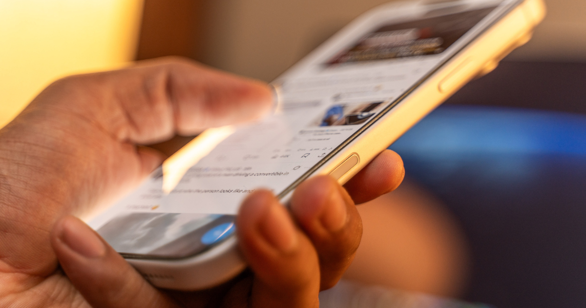 German study links heavy internet use to stress and low mood