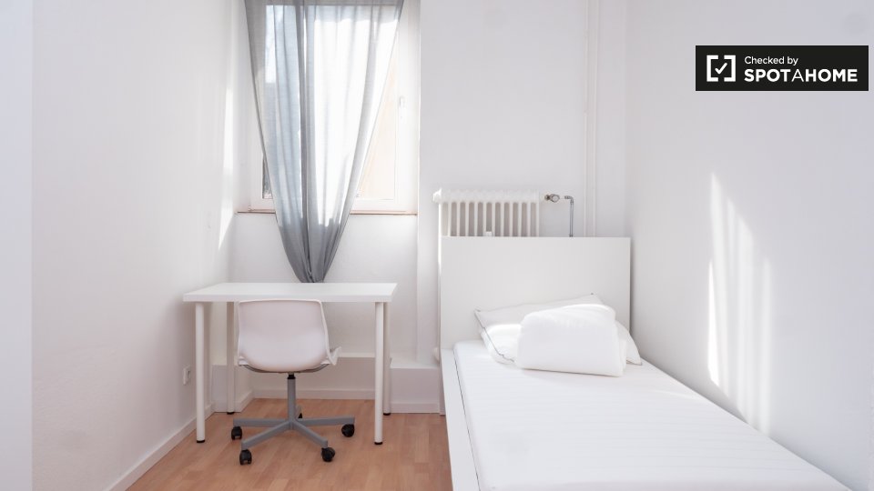 Room, Mehringdamm, Berlin