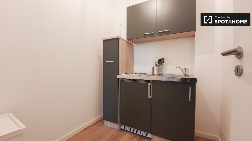 Room, Nazarethkirchstraße, Berlin