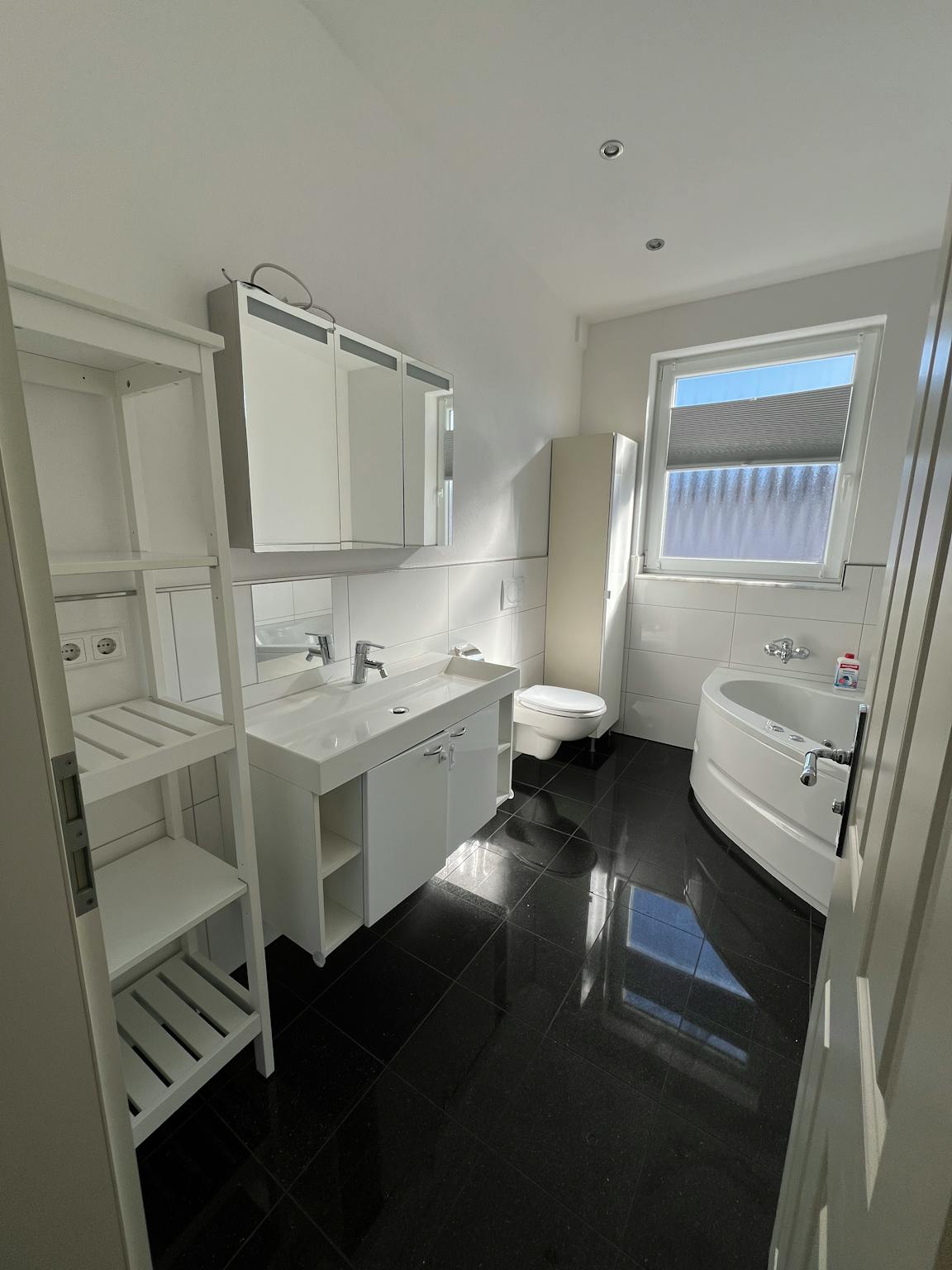 Apartment, Segeberger Weg, Dusseldorf