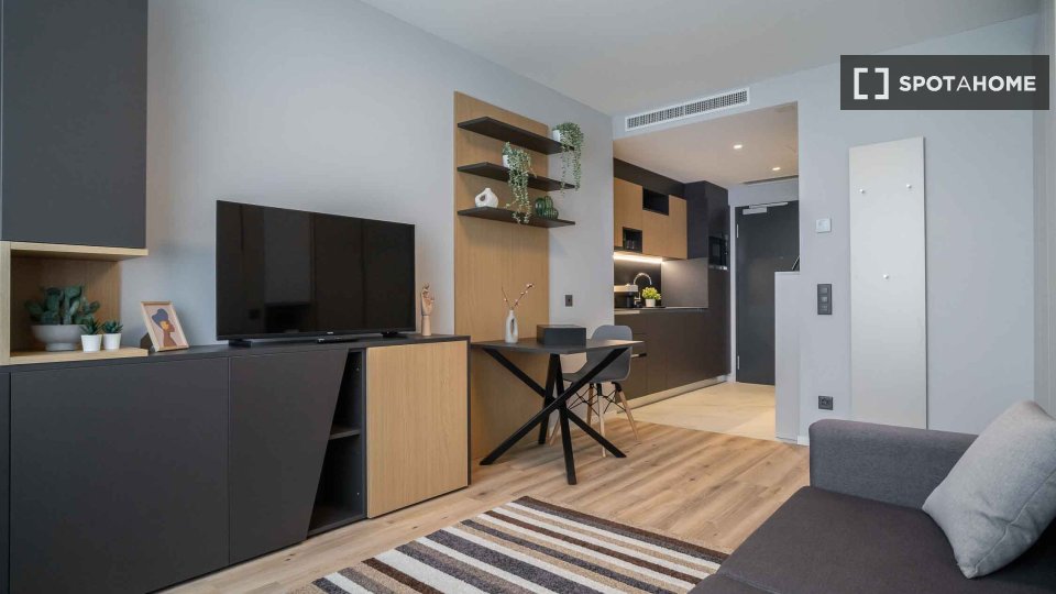 Apartment, Gürtelstraße, Berlin