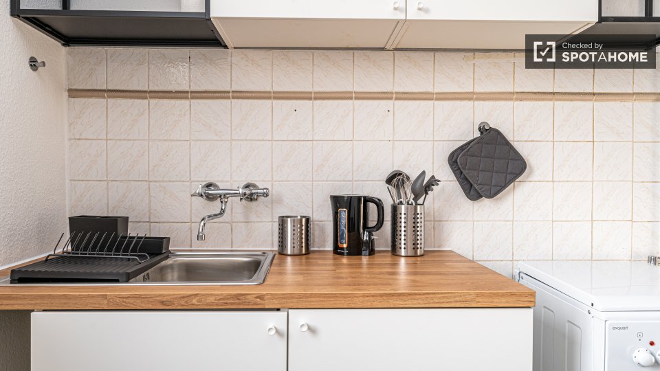 Room, Dörpfeldstraße, Berlin
