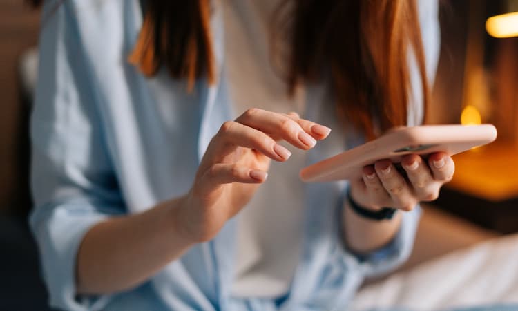 Internet and phone contracts in Germany are now easier to cancel