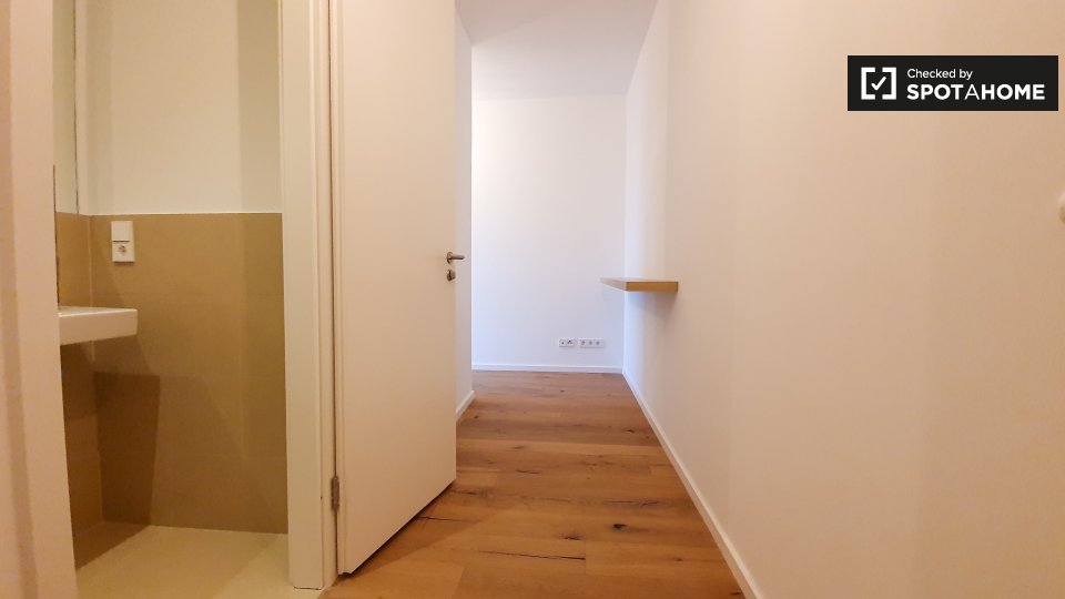 Room, Nazarethkirchstraße, Berlin