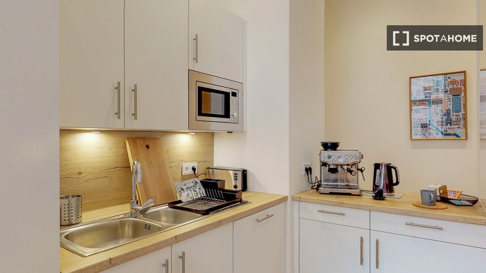 Apartment, Paul-Robeson StraßeA/1B, Berlin