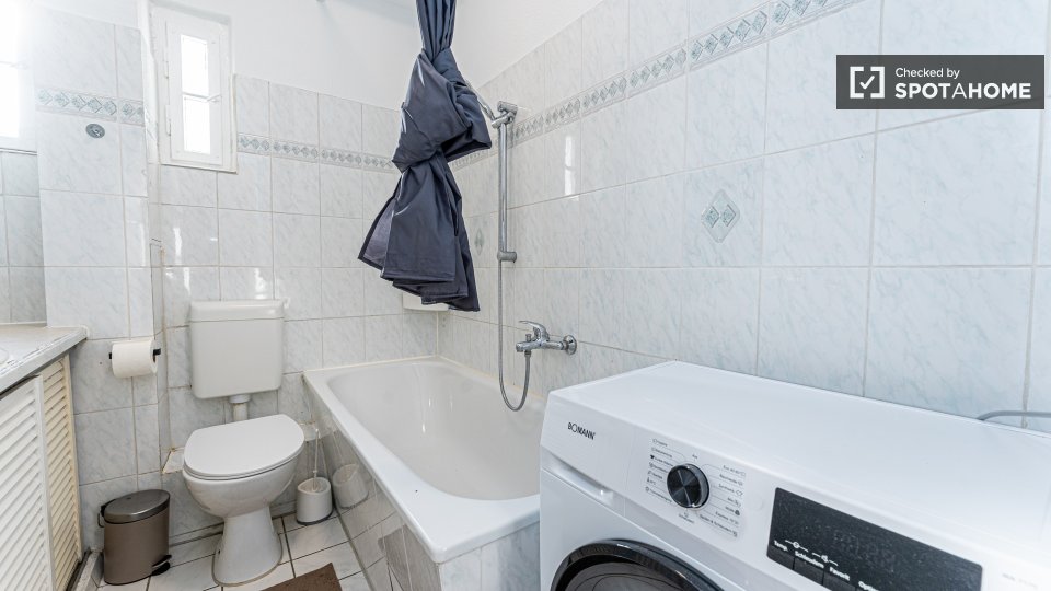 Room, Dörpfeldstraße, Berlin