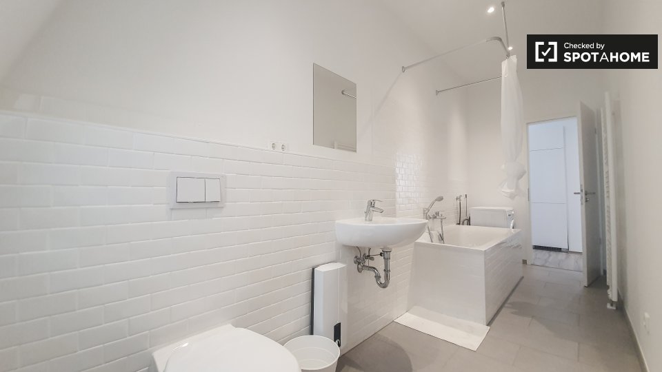 Room, Kottbusser Damm-30, Berlin