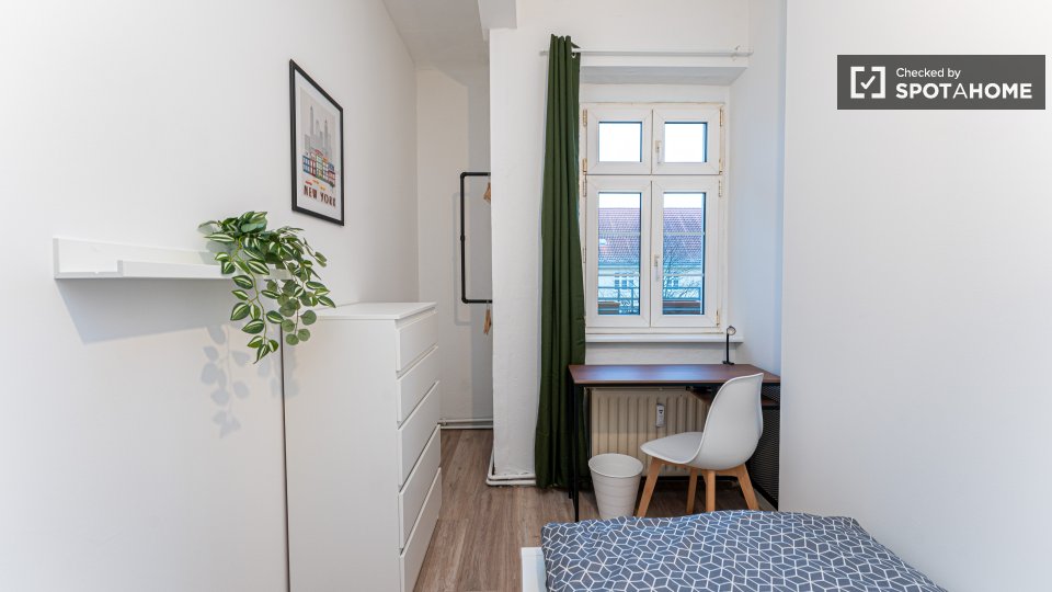 Room, Sterndamm, Berlin