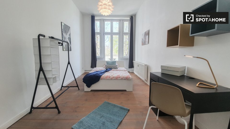 Room, Weimarische Str., Berlin