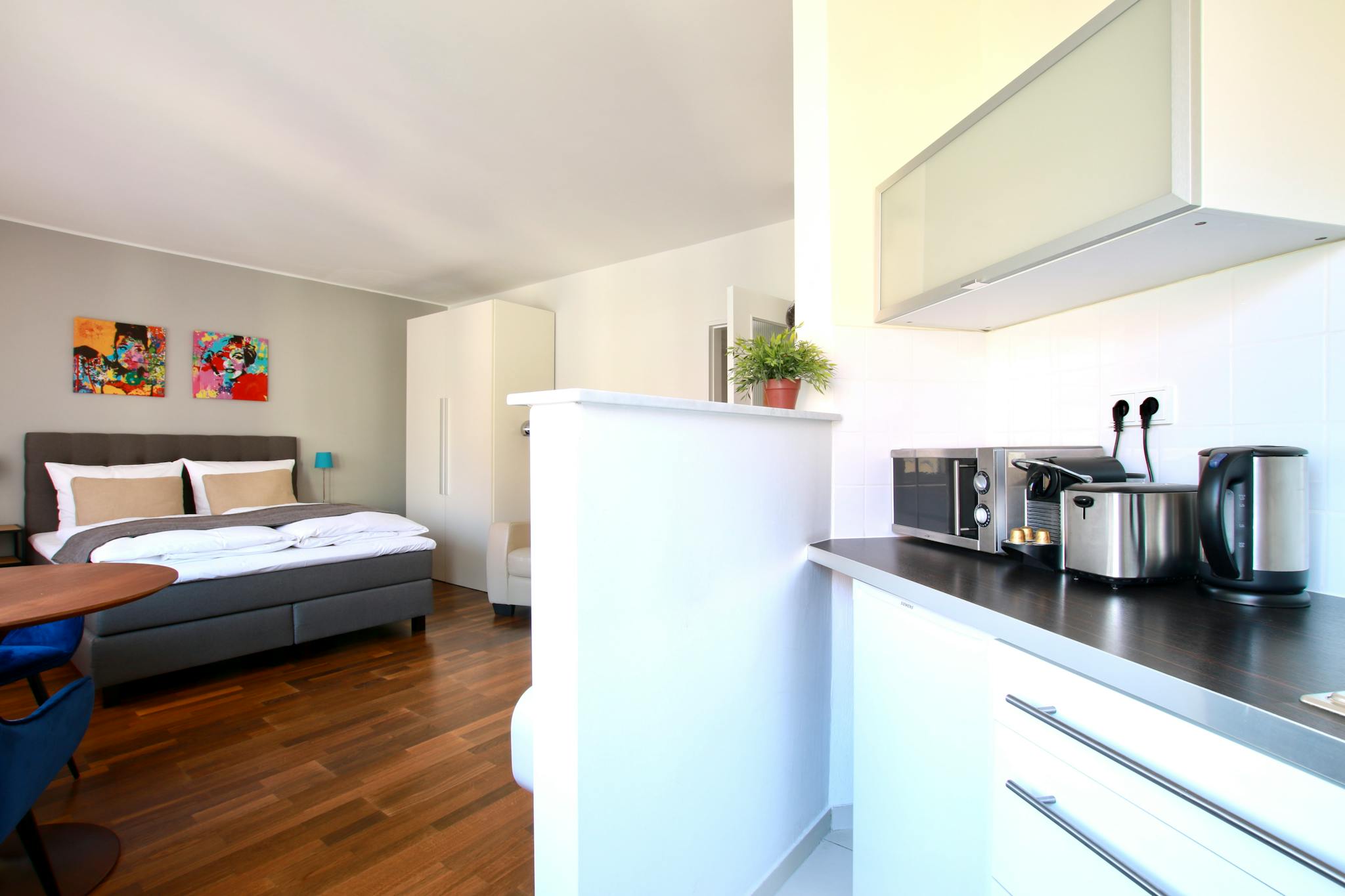 Apartment, Pantaleonswall, Cologne