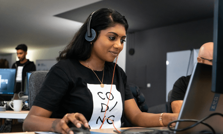 No German? No problem! Start a career in tech with WBS CODING SCHOOL