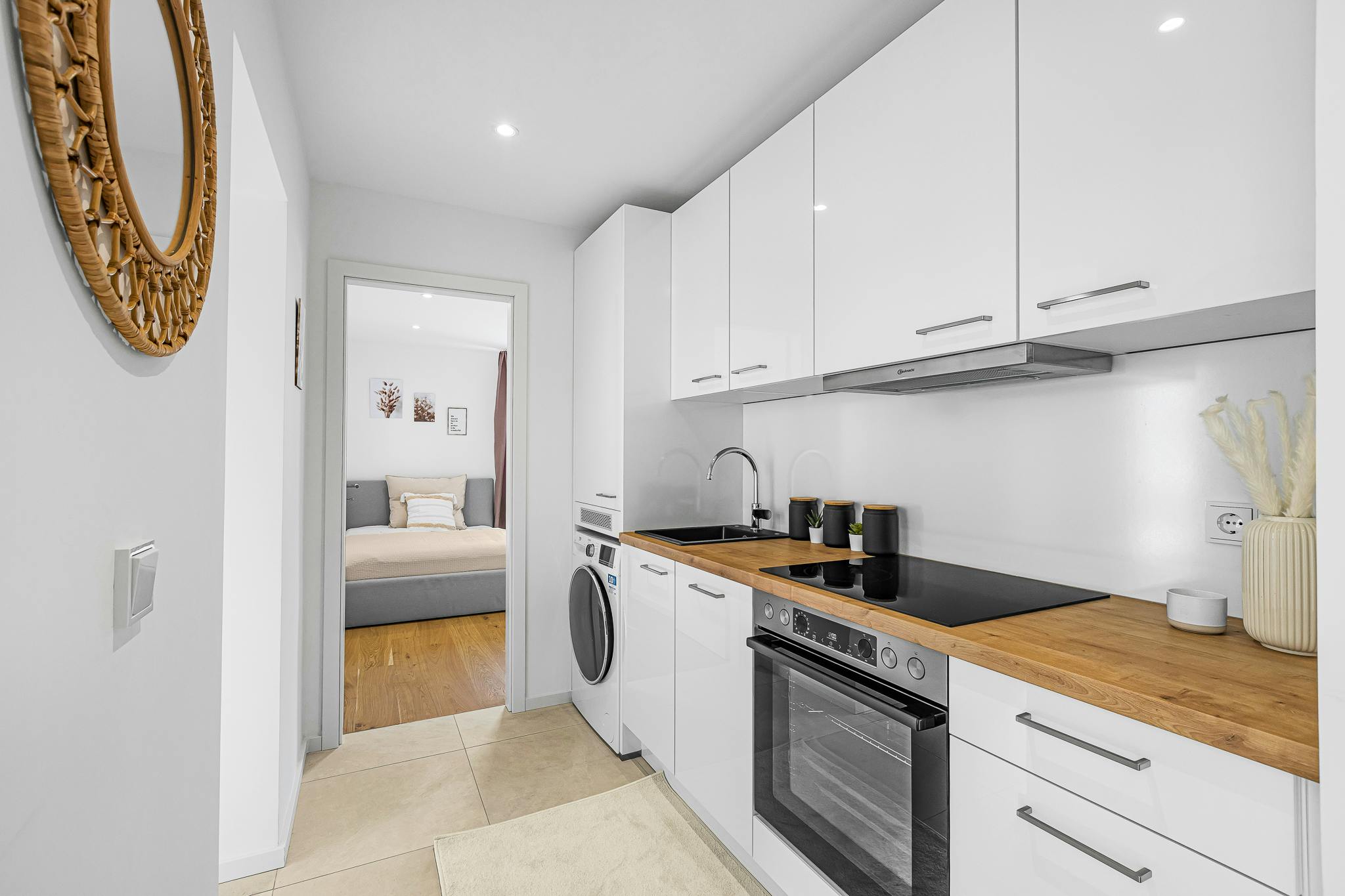 Apartment, Prinz-Eugen-Straße, Munich