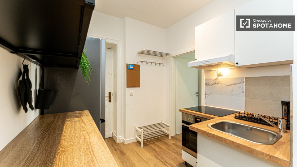 Room, Tabbertstraße, Berlin