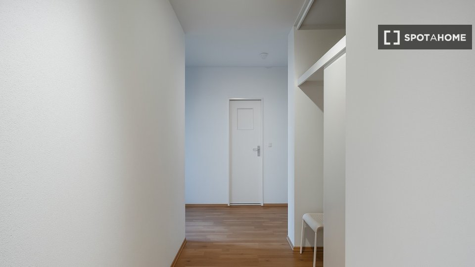 Room, Bismarckstraße, Berlin
