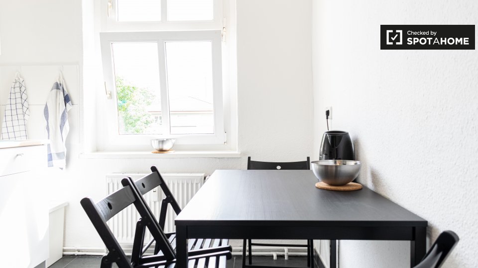 Room, Plönzeile, Berlin