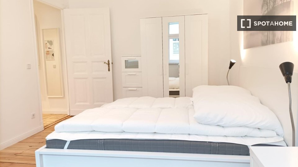 Apartment, Sonnenallee, Berlin