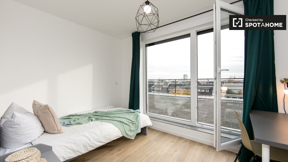 Room, Bismarckstraße, Berlin