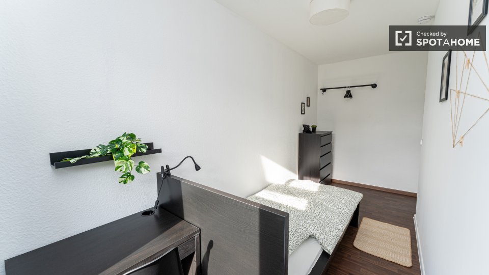 Room, Hackenbergstraße, Berlin