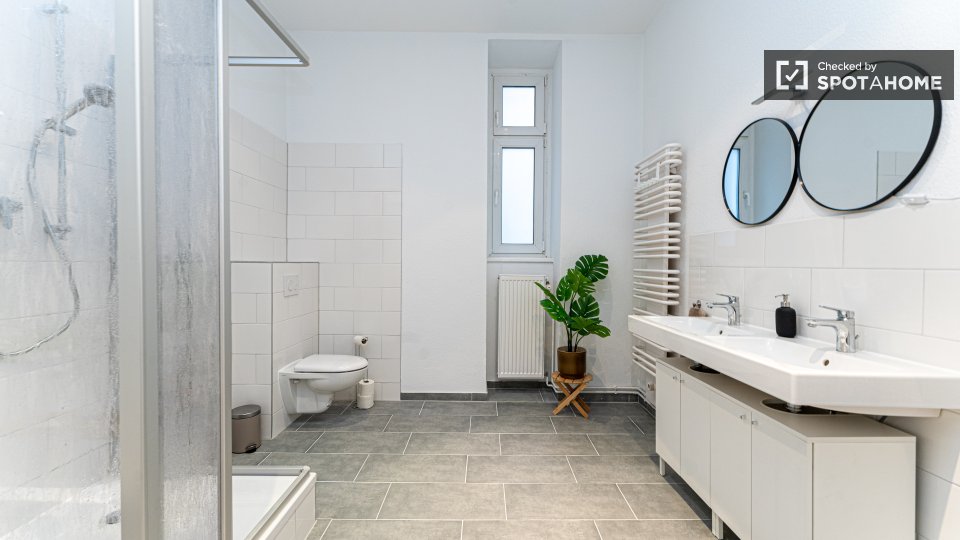Room, Prinzenallee, Berlin