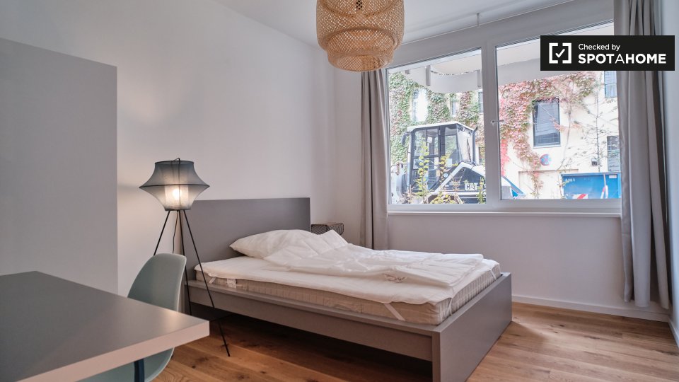 Room, Nazarethkirchstraße, Berlin