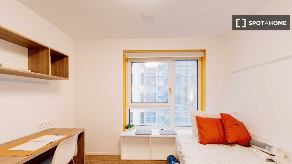 Room, WE.8, Berlin
