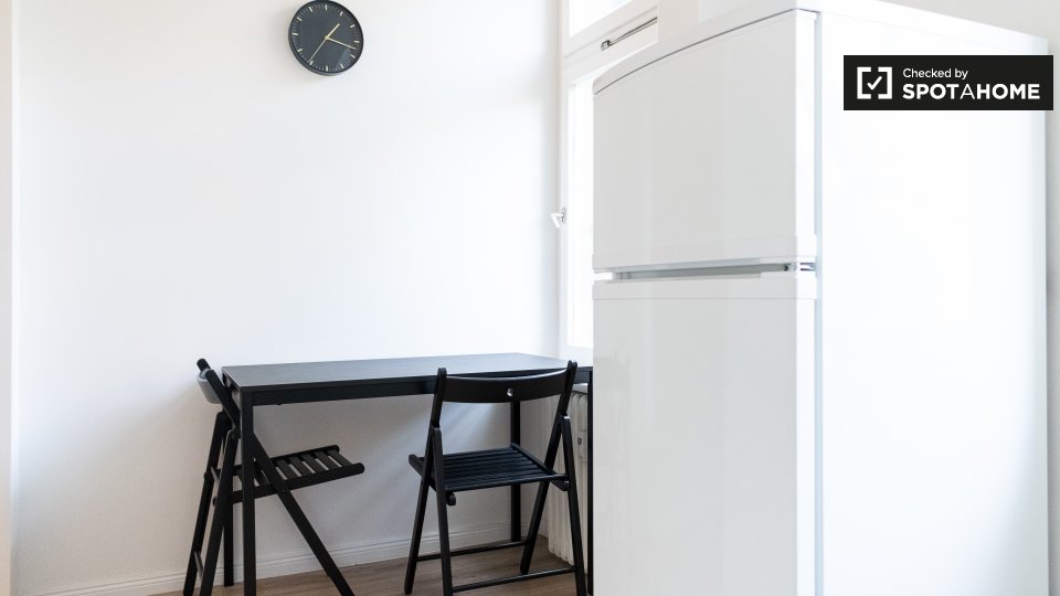 Room, Graefestraße, Berlin
