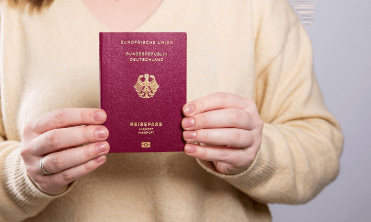 Germany sees highest number of naturalisations in 23 years