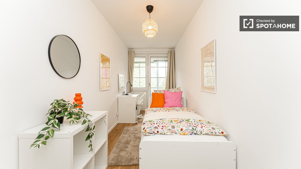 Room, Müllerstraße, Berlin