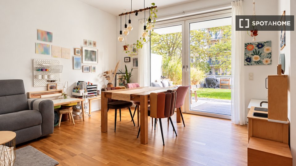 Apartment, Glasbläserallee, Berlin