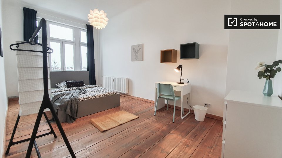 Room, Weimarische Str., Berlin