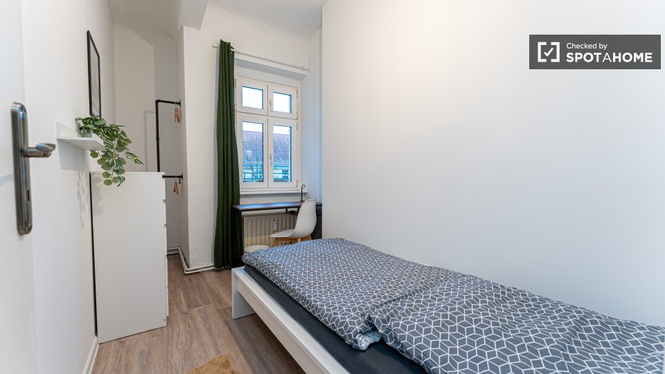Room, Sterndamm, Berlin