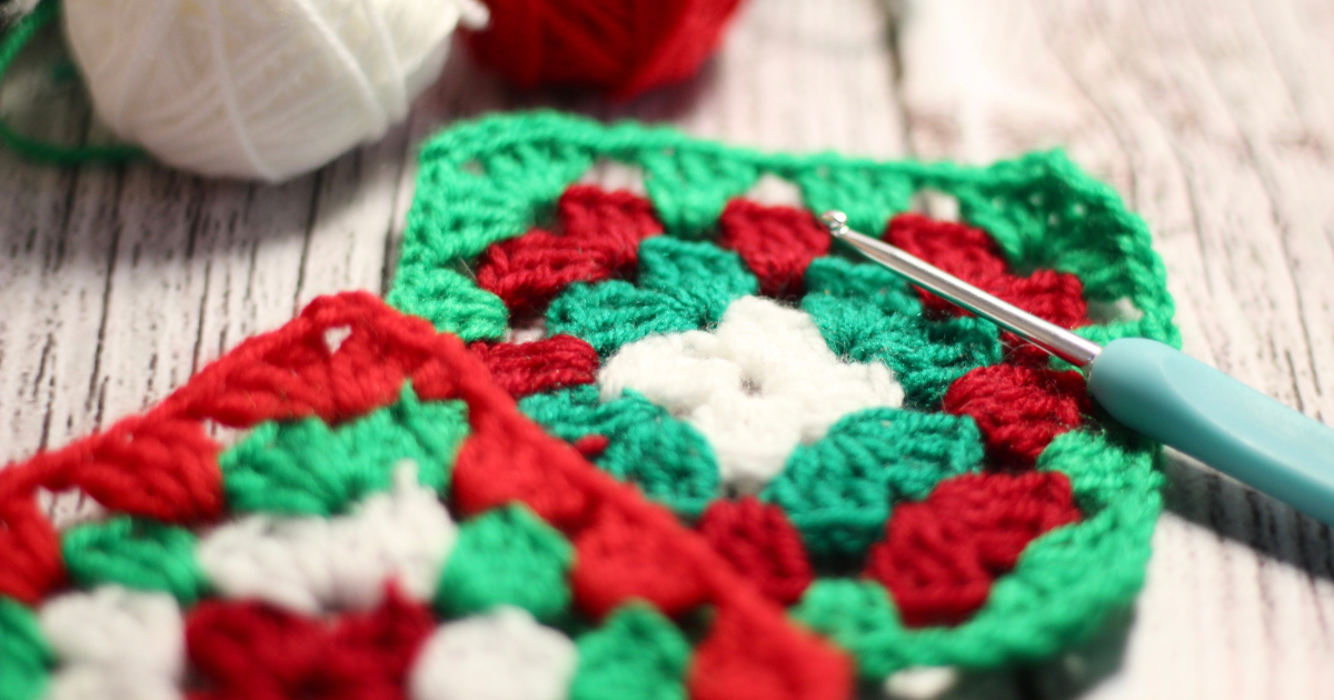 Group of Dutch crocheters create Christmas tree of almost 2.000 granny squares