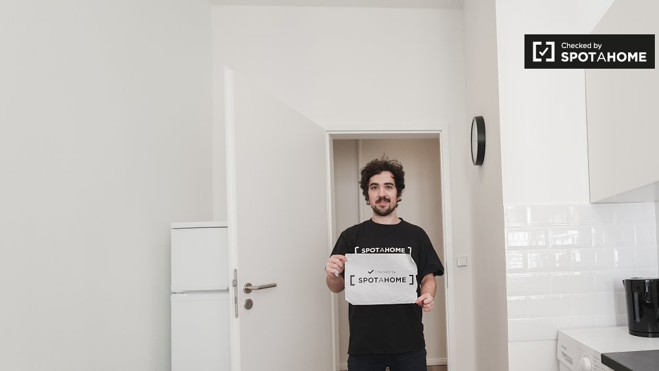 Room, Hoffmannstraße, Berlin