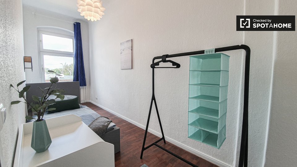 Room, Holländerstraße, Berlin