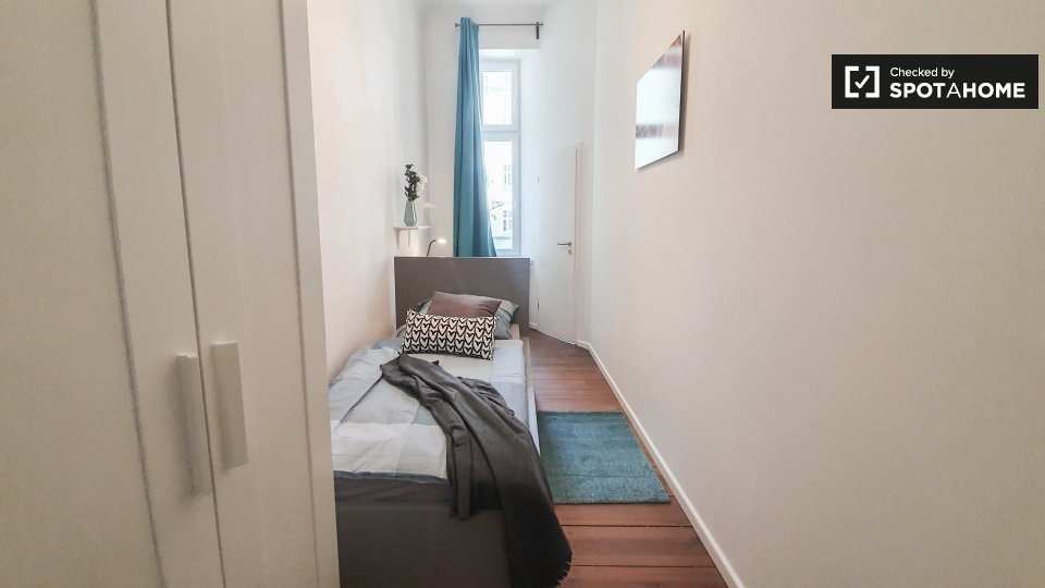 Room, Weimarische Str., Berlin