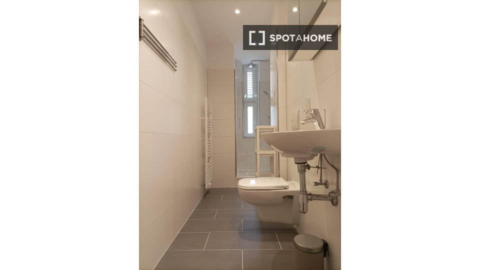 Apartment, Sonnenallee, Berlin