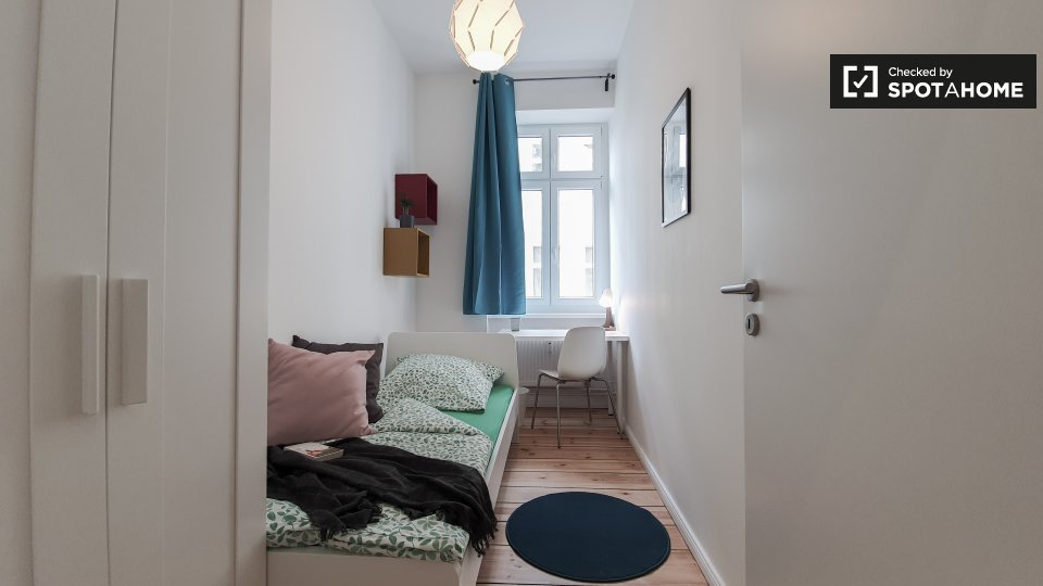 Room, Hoffmannstraße, Berlin
