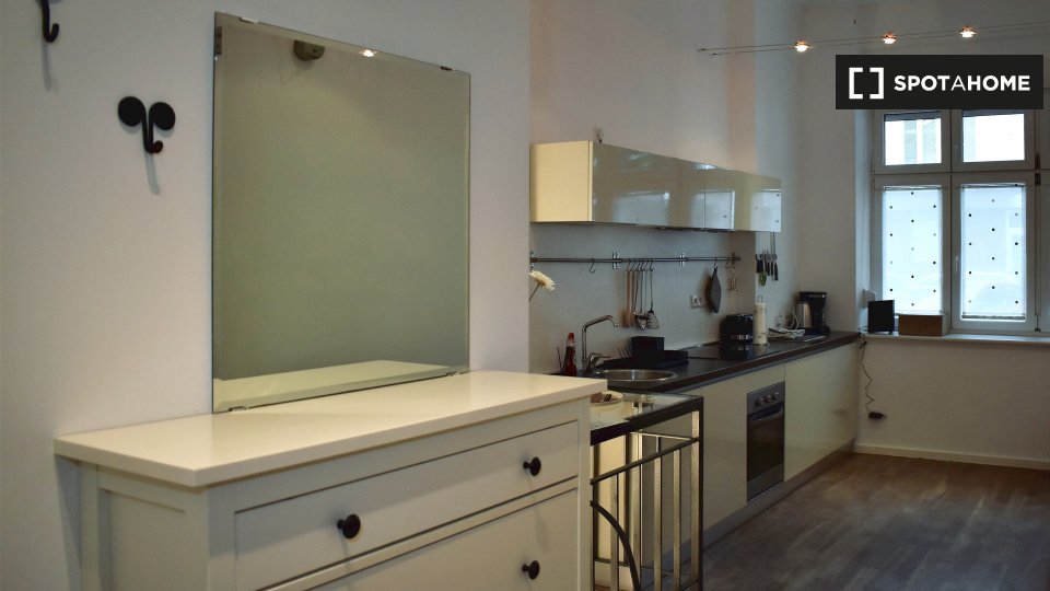 Apartment, Suarezstraße, Berlin
